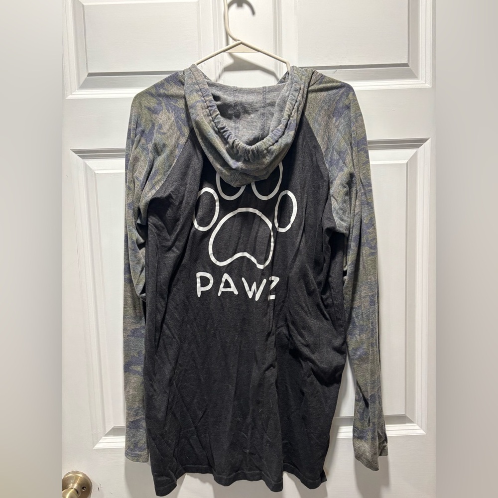 Paws Camo hooded long sleeve shirt​​​​​ - Picture 4 of 4